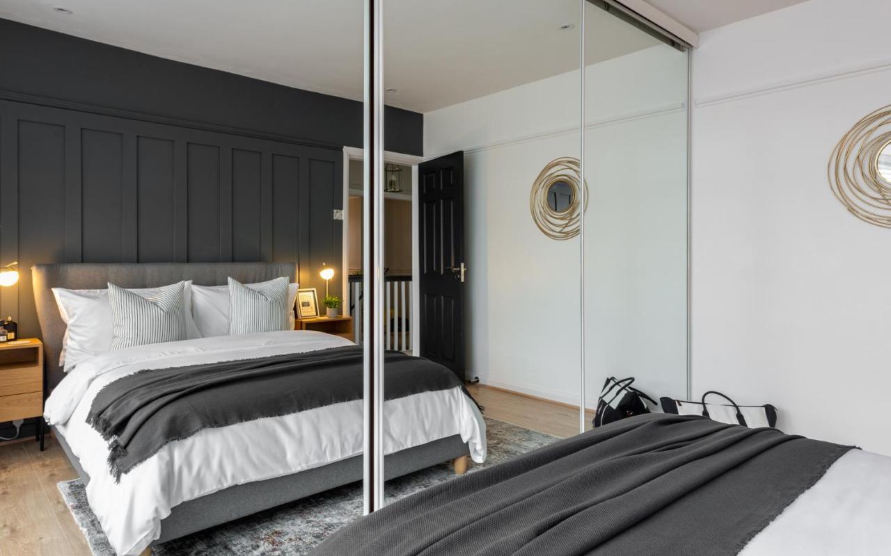 Large Luxury Solihull House - The Residence - Close To Nec - Sleeps 9 Buitenkant foto