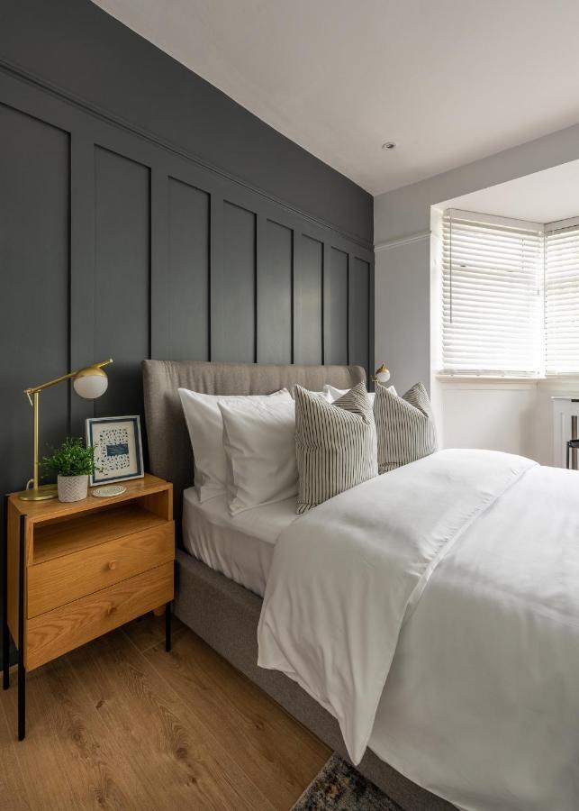 Large Luxury Solihull House - The Residence - Close To Nec - Sleeps 9 Buitenkant foto