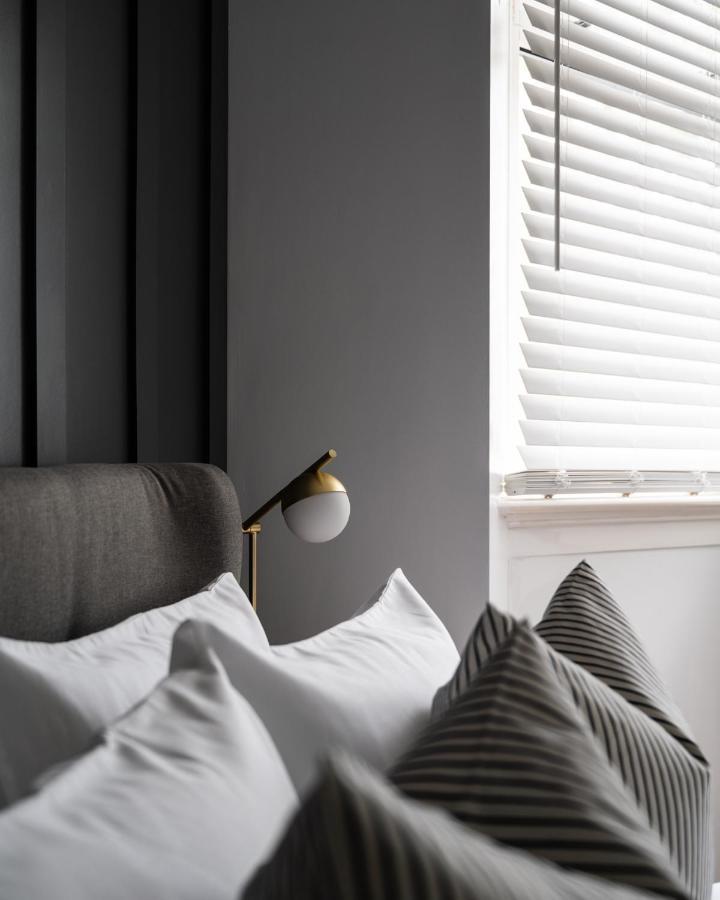 Large Luxury Solihull House - The Residence - Close To Nec - Sleeps 9 Buitenkant foto