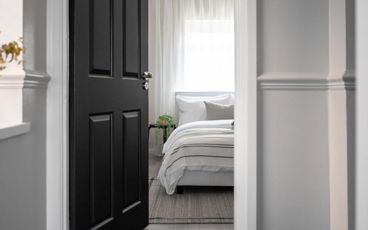 Large Luxury Solihull House - The Residence - Close To Nec - Sleeps 9 Buitenkant foto