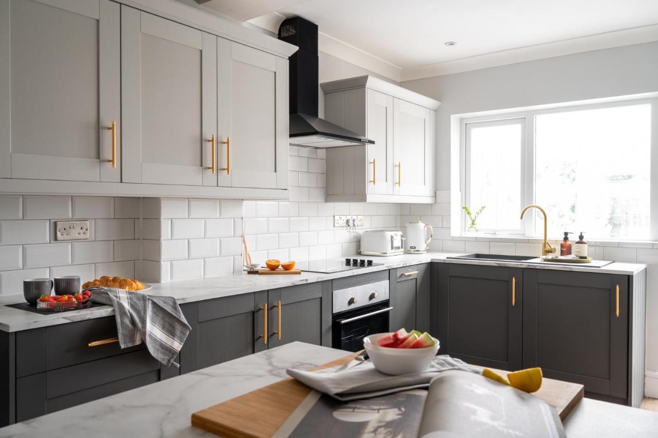 Large Luxury Solihull House - The Residence - Close To Nec - Sleeps 9 Buitenkant foto
