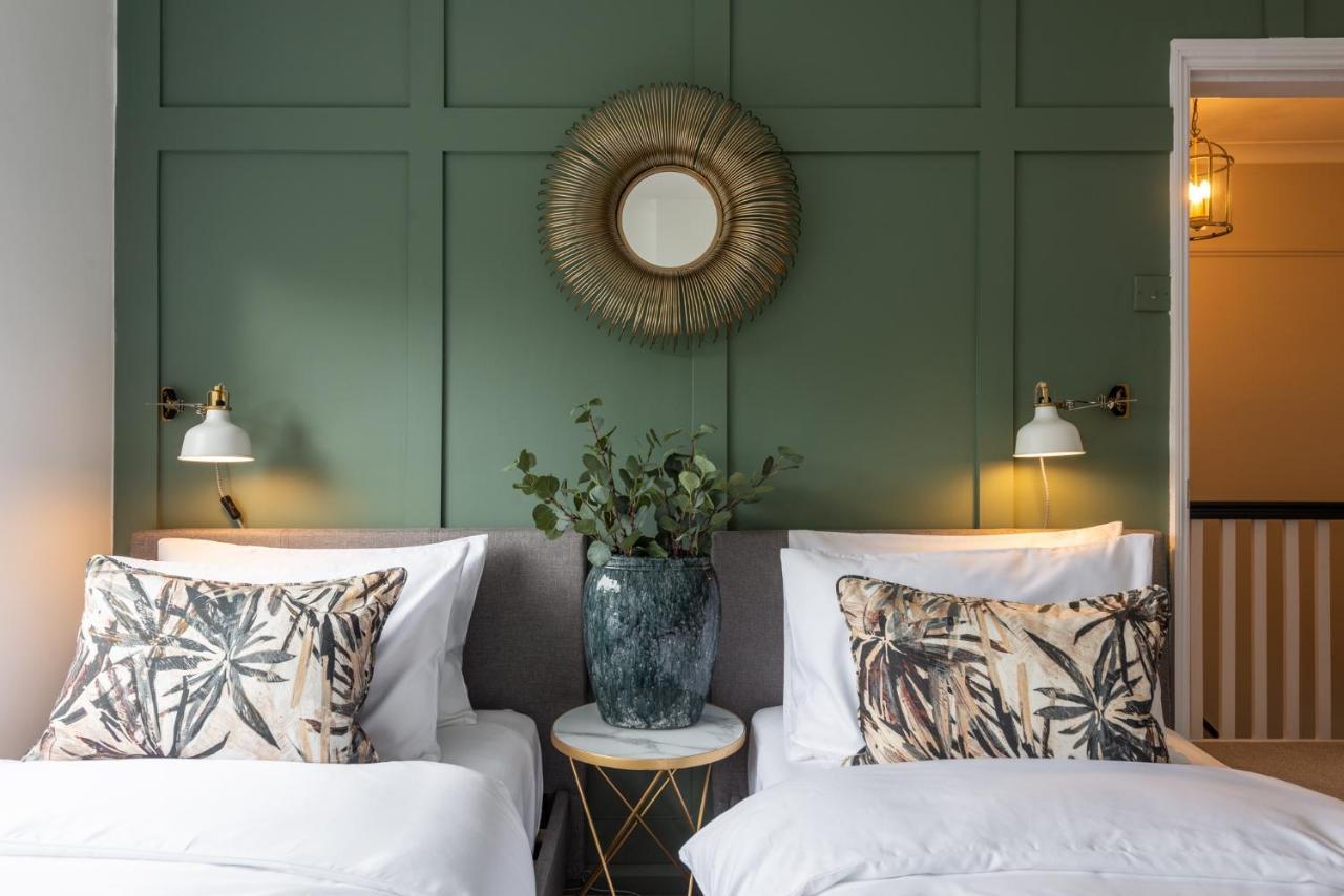 Large Luxury Solihull House - The Residence - Close To Nec - Sleeps 9 Buitenkant foto