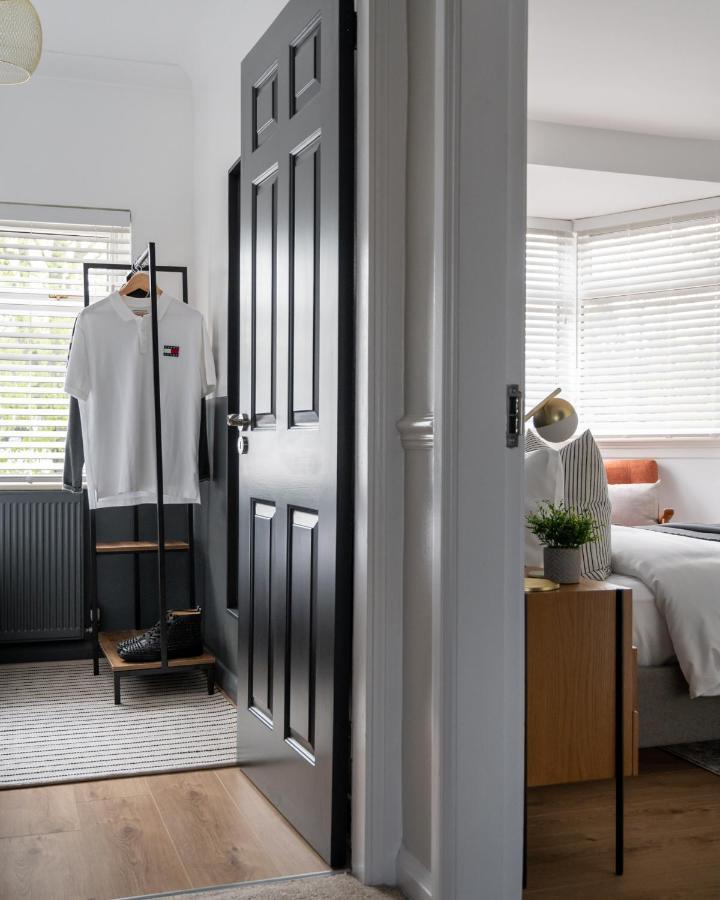Large Luxury Solihull House - The Residence - Close To Nec - Sleeps 9 Buitenkant foto