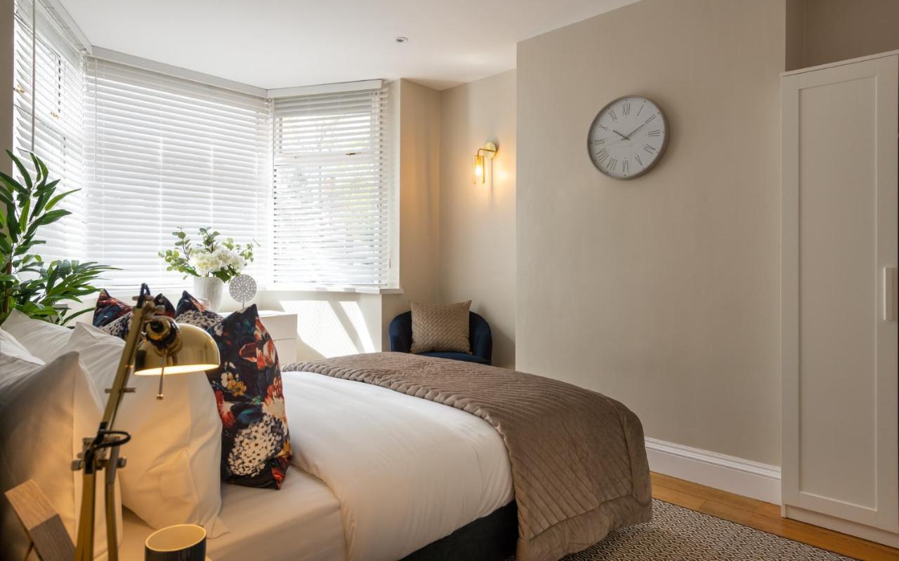 Large Luxury Solihull House - The Residence - Close To Nec - Sleeps 9 Buitenkant foto