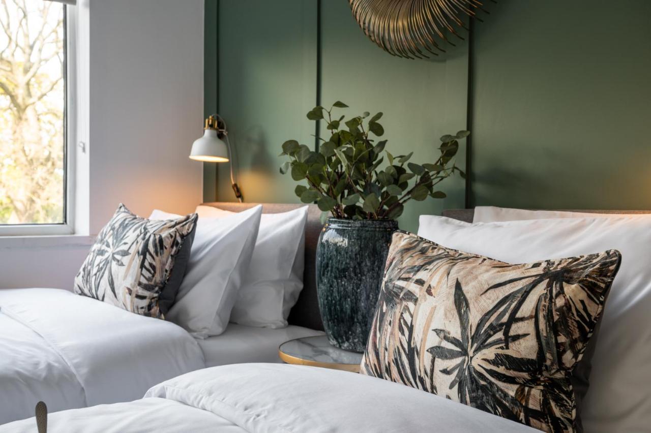 Large Luxury Solihull House - The Residence - Close To Nec - Sleeps 9 Buitenkant foto