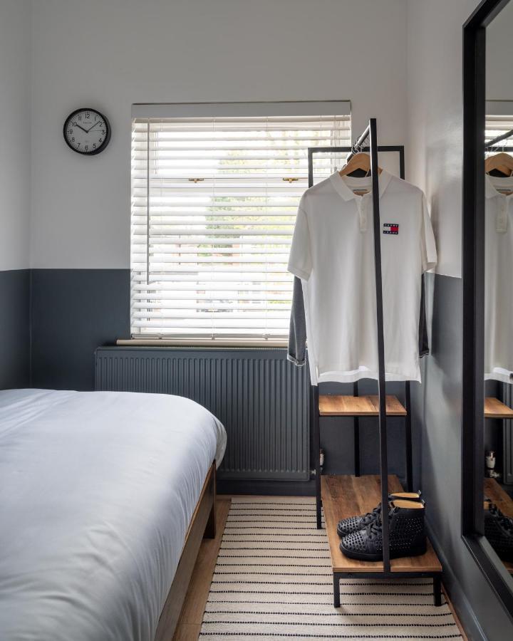 Large Luxury Solihull House - The Residence - Close To Nec - Sleeps 9 Buitenkant foto
