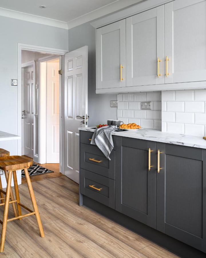 Large Luxury Solihull House - The Residence - Close To Nec - Sleeps 9 Buitenkant foto