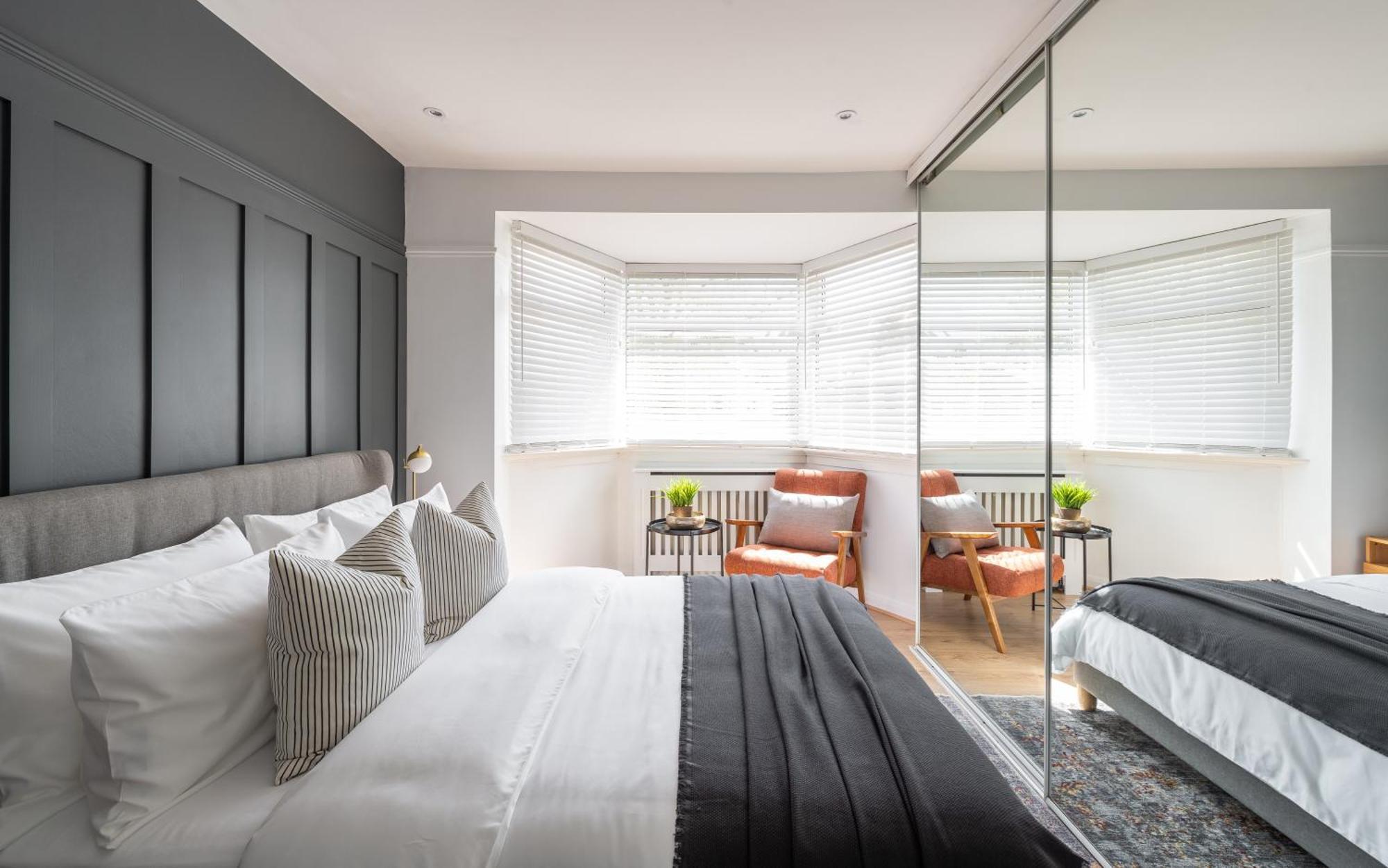 Large Luxury Solihull House - The Residence - Close To Nec - Sleeps 9 Buitenkant foto